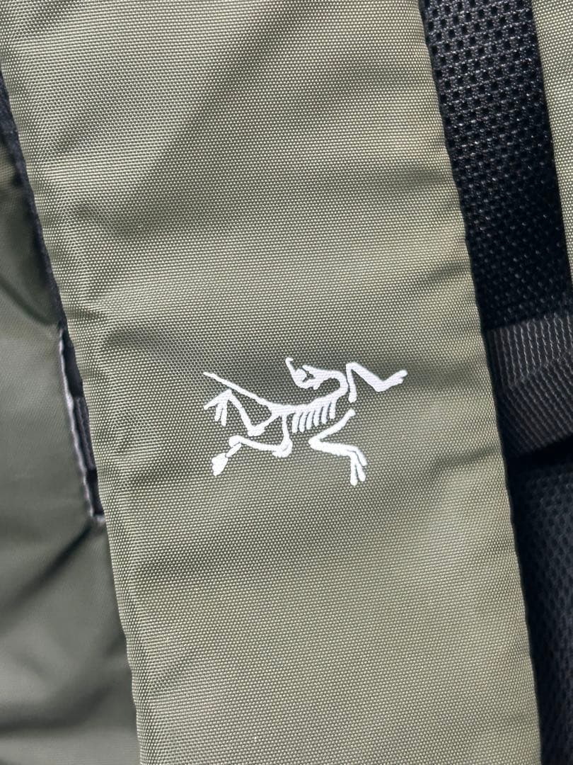 ST-318 ARC'TERYX INDEX 15 リュック オリーブグリーン