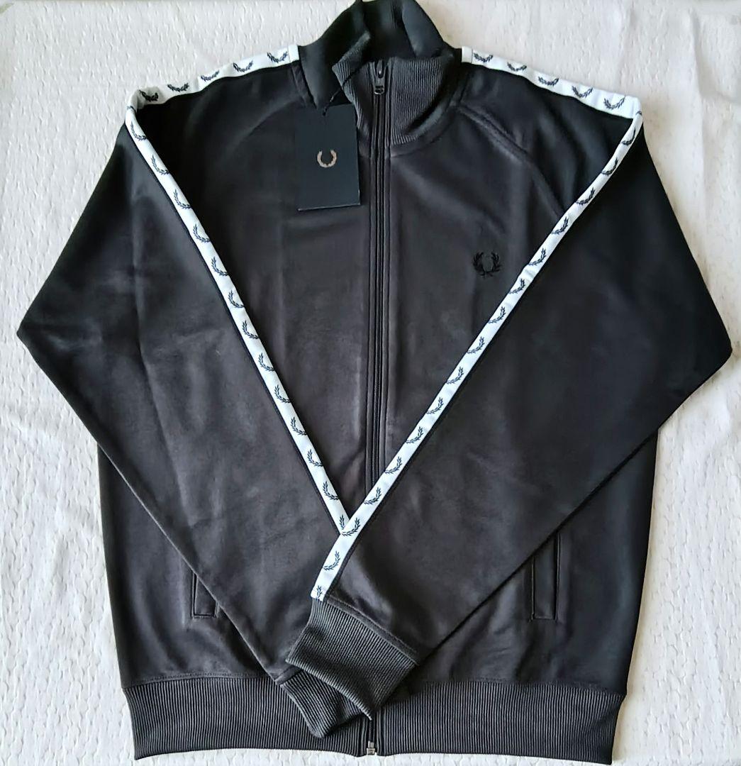 FRED PERRY フレッドペリートラックジャケット Mサイズ 新品未使用