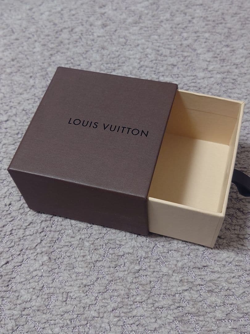☆LOUIS VUITTON☆　カフス ルイヴィトン　ケース付き　外箱付き