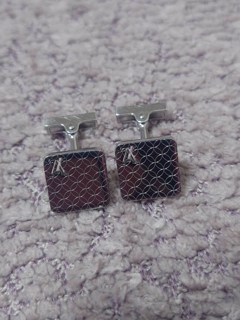 ☆LOUIS VUITTON☆　カフス ルイヴィトン　ケース付き　外箱付き