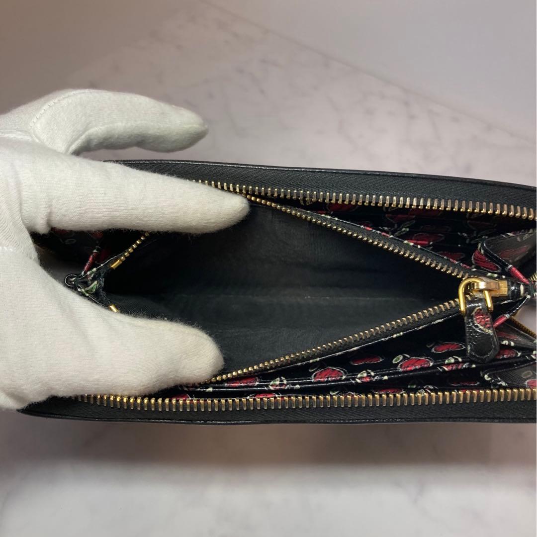 プラダ 1ML506 サフィアーノ　長財布　ハート　ブラック