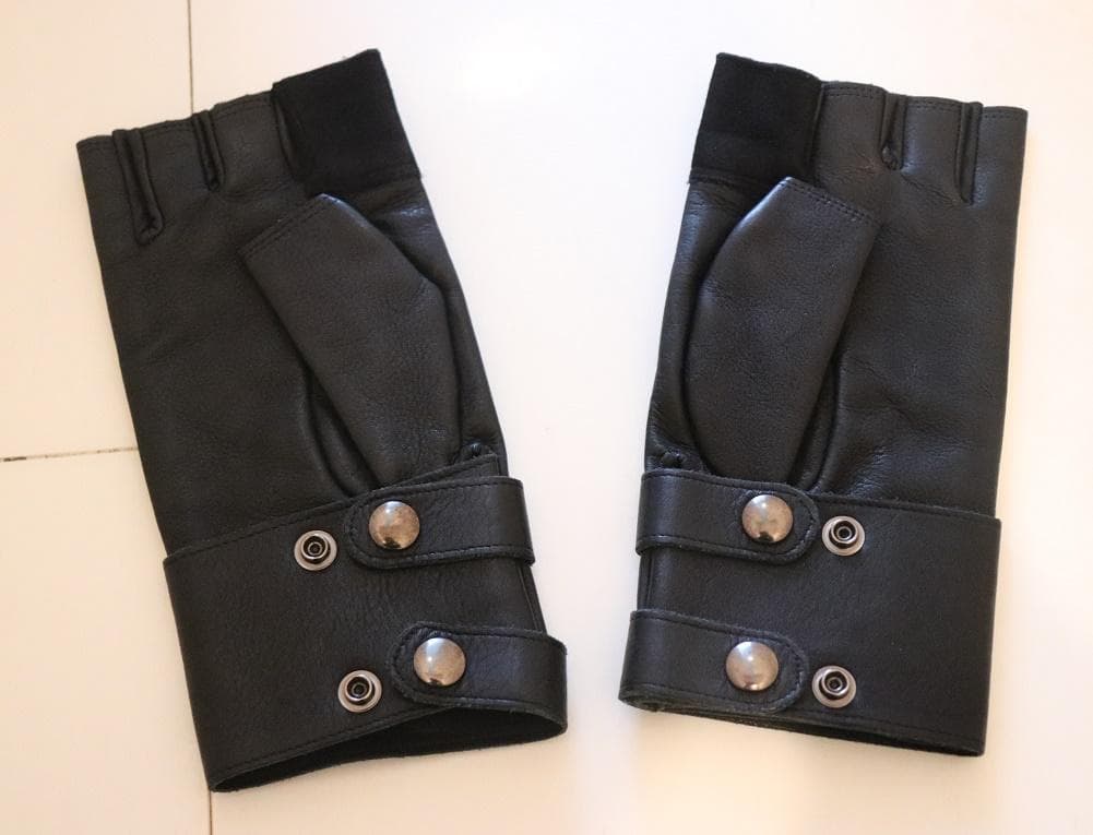 DRESSEDUNDRESSED 新品オープンフィンガーレザー手袋黒