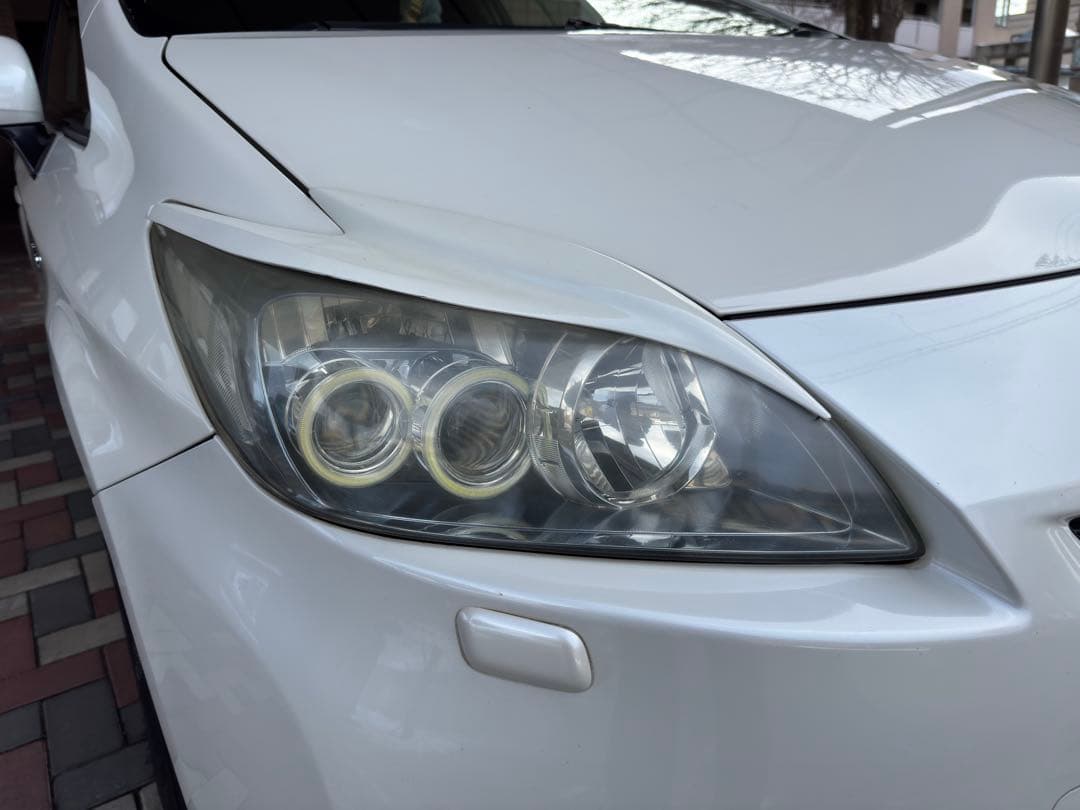 ZVW30 プリウス 前期LEDヘッドライト イカリング アイライン付き