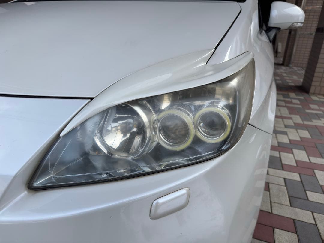 ZVW30 プリウス 前期LEDヘッドライト イカリング アイライン付き