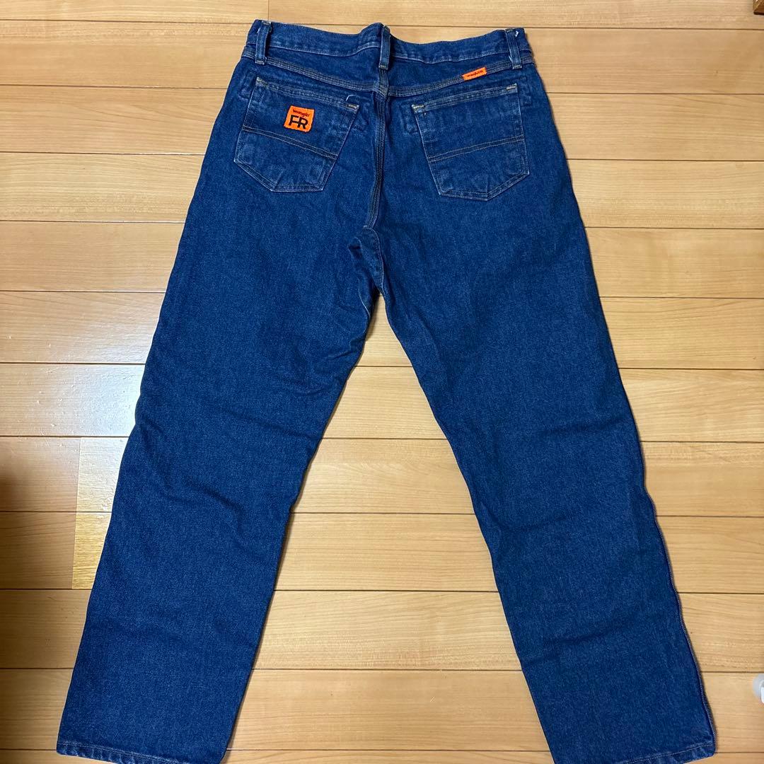 海外限定　FR Carpenter 32x30 apartment