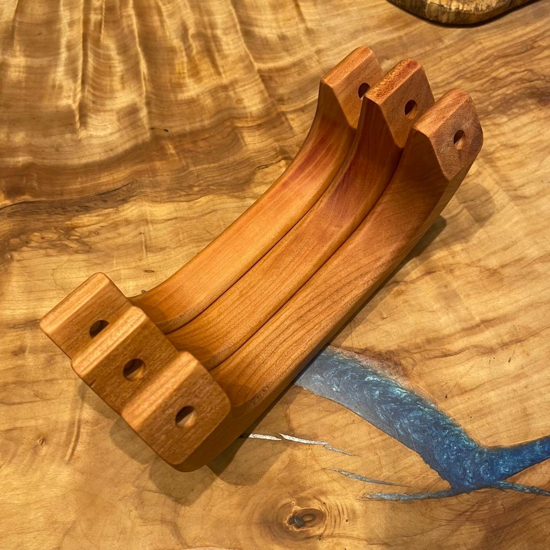 ブラックチェリーアシストグリップ　ハイエース用　Ａピラー、助手席上部3個セット