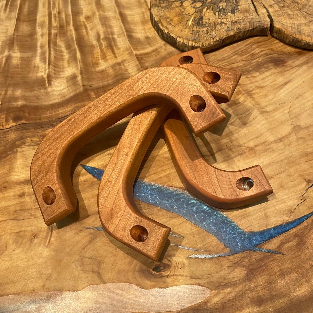 ブラックチェリーアシストグリップ　ハイエース用　Ａピラー、助手席上部3個セット