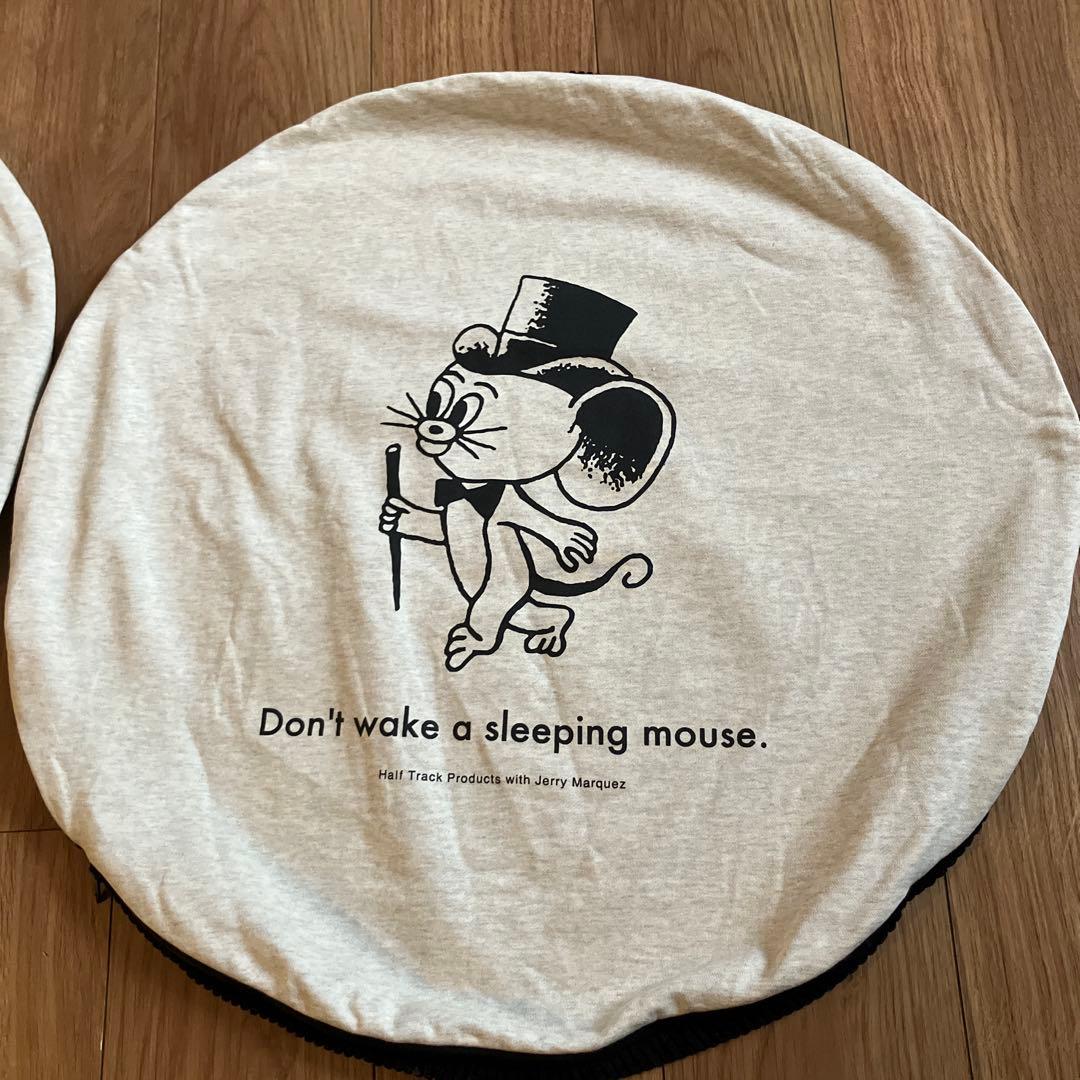 ハーフトラックプロダクツ　ノンスリープクッション　65cm ジェリーマルケス