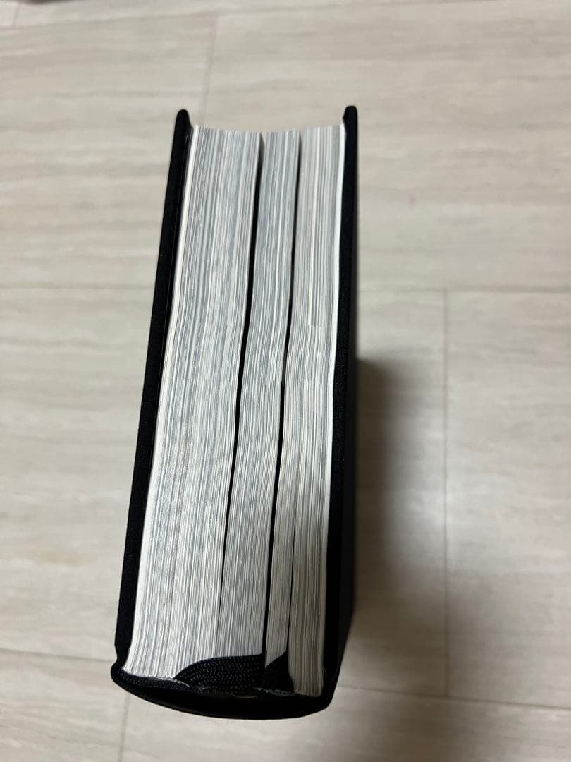 CHANEL CATWALK シャネル　本　インテリア