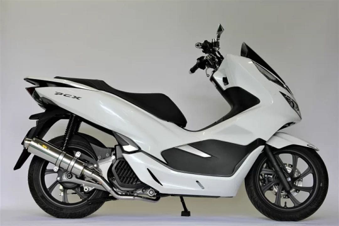 専用Realize ホンダ PCX125/150 22Racing JF 81