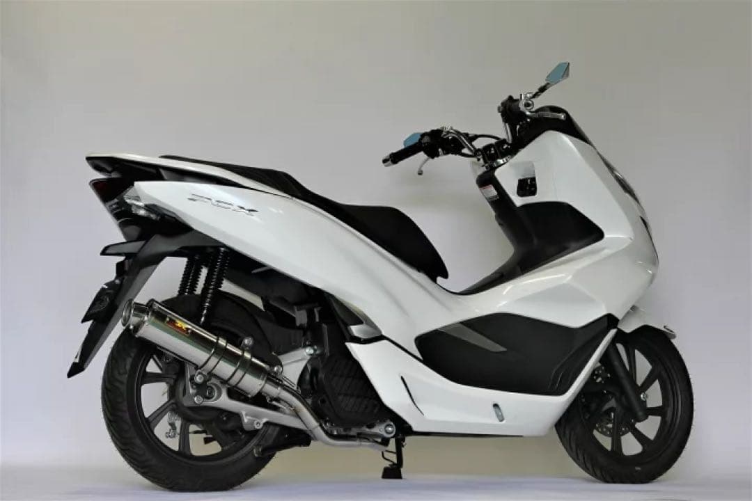 専用Realize ホンダ PCX125/150 22Racing JF 81