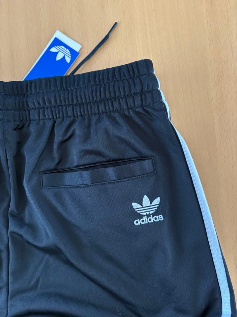 新品未使用　アディダス　メンズ　パンツ　ＸＬ ブラック