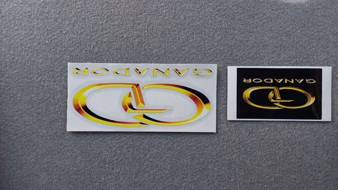 ゆうちゃ～ん　ガナドール　ZVW30プリウス　マフラー