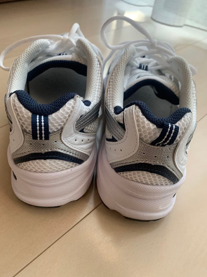 aki★New Balance MR530SG ホワイト　スニーカー