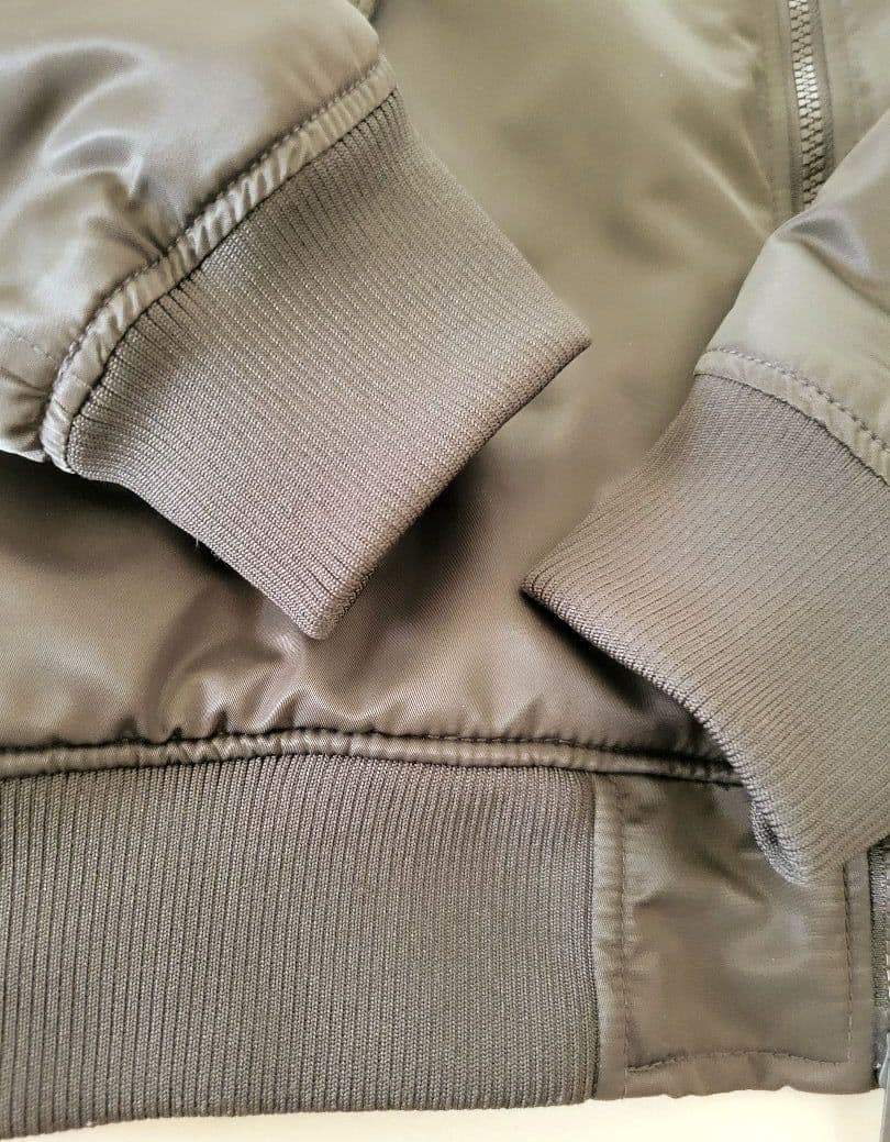 【ゆうすけ】ユニクロ +J ハイブリッドダウンオーバーサイズMA-1