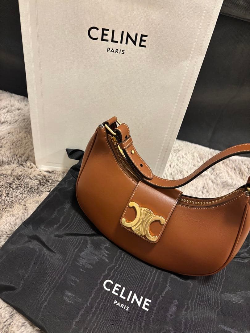 最終値下げ ミディアム AVAトリオンフ バッグ / スムースカーフスキン