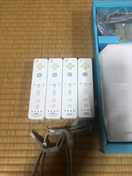 Wii本体 リモコン4本 カセット付