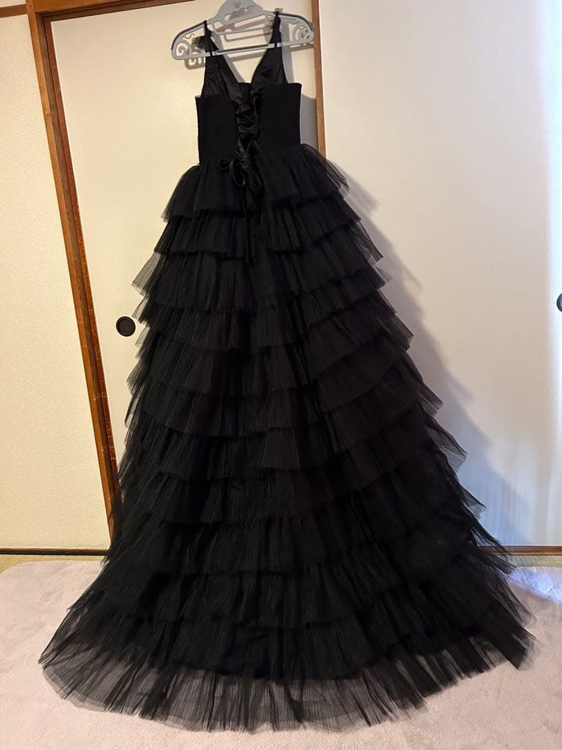 【美品】ディープV ブラックウェディングドレス