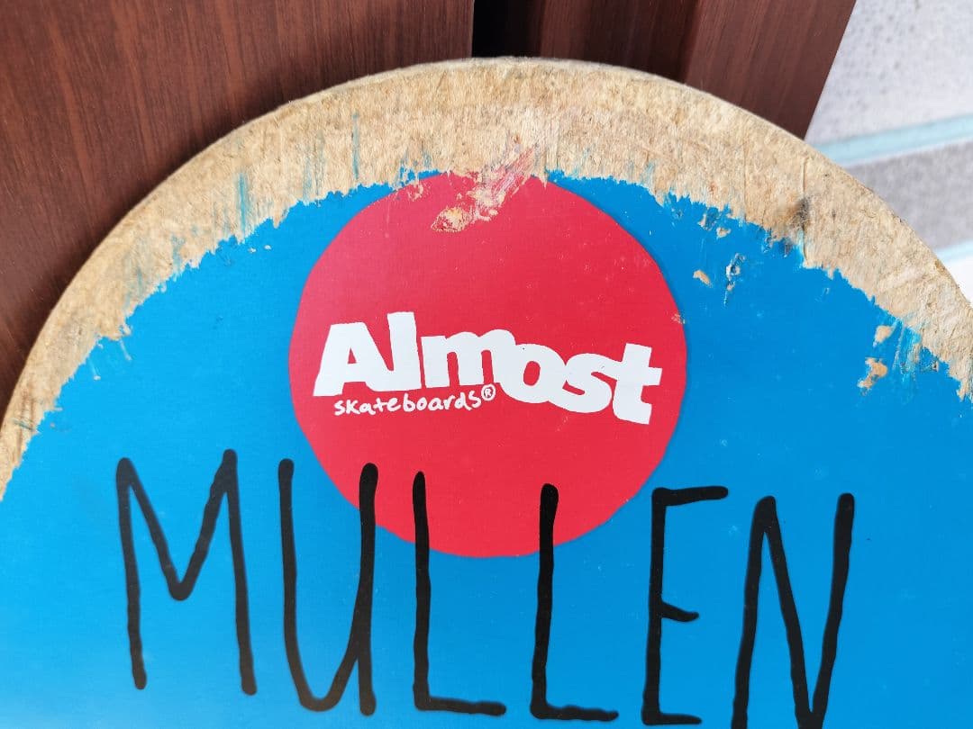 スケボー　Almost Mullen オルモストスケートボード スーパーマン
