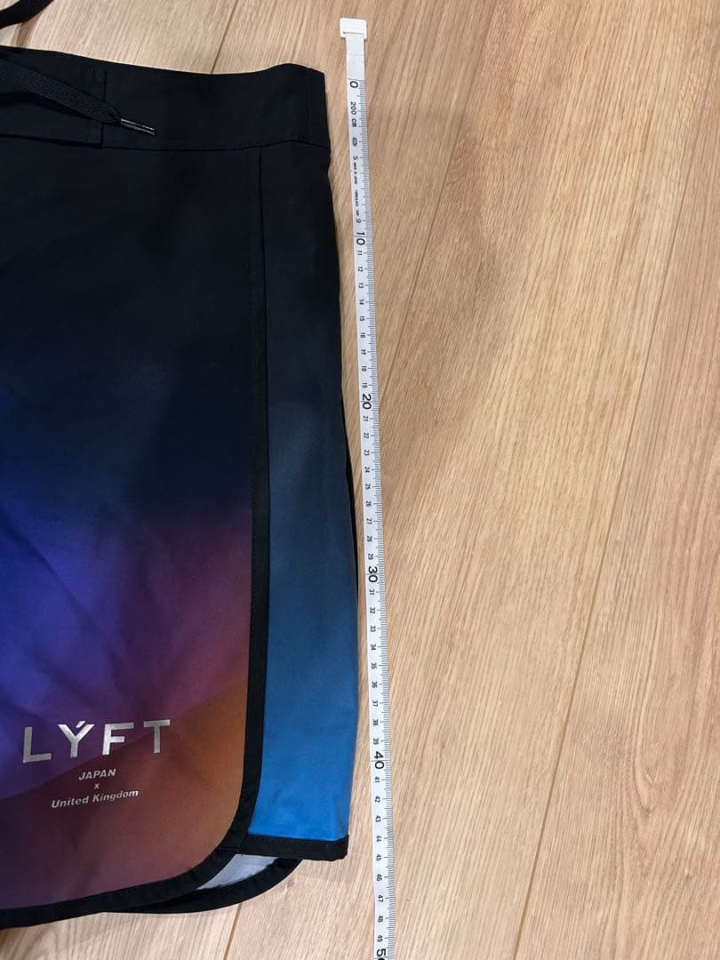 筋肉 　LYFT サーフパンツ グラデーションデザイン