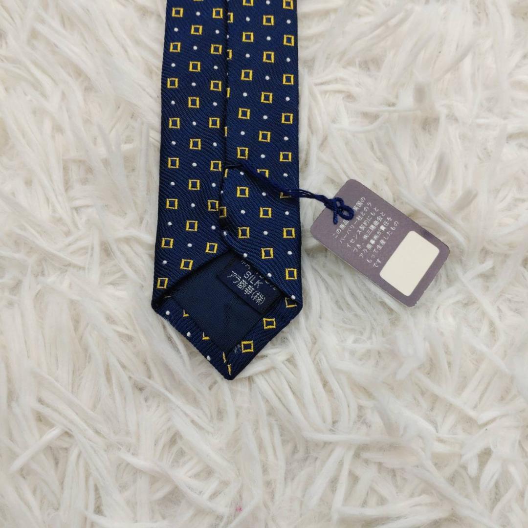 【タグ付き美品】 バーバリー 高級シルクネクタイ 総柄（ホースロゴ） ネイビー