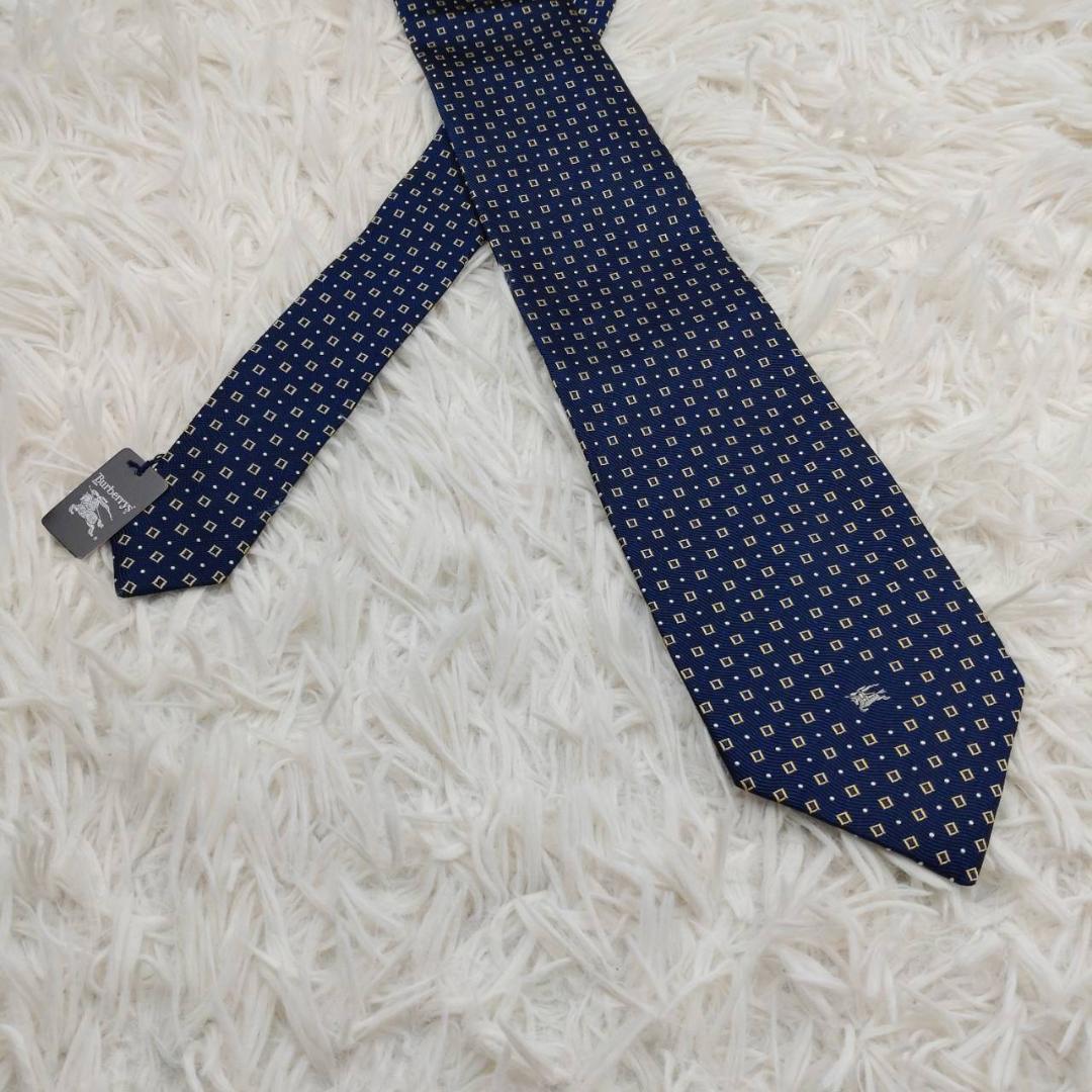 【タグ付き美品】 バーバリー 高級シルクネクタイ 総柄（ホースロゴ） ネイビー