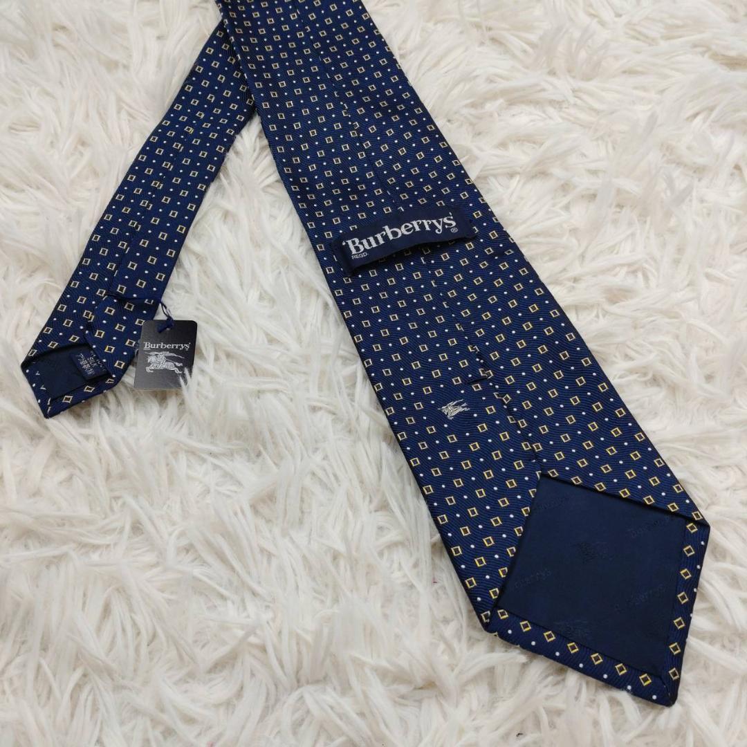 【タグ付き美品】 バーバリー 高級シルクネクタイ 総柄（ホースロゴ） ネイビー