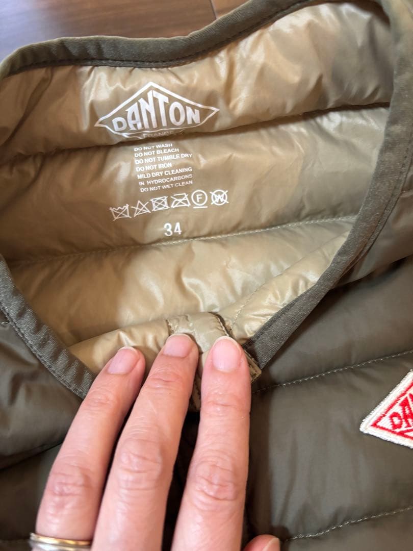 週末値下げDANTON ダウンベスト オリーブ 34