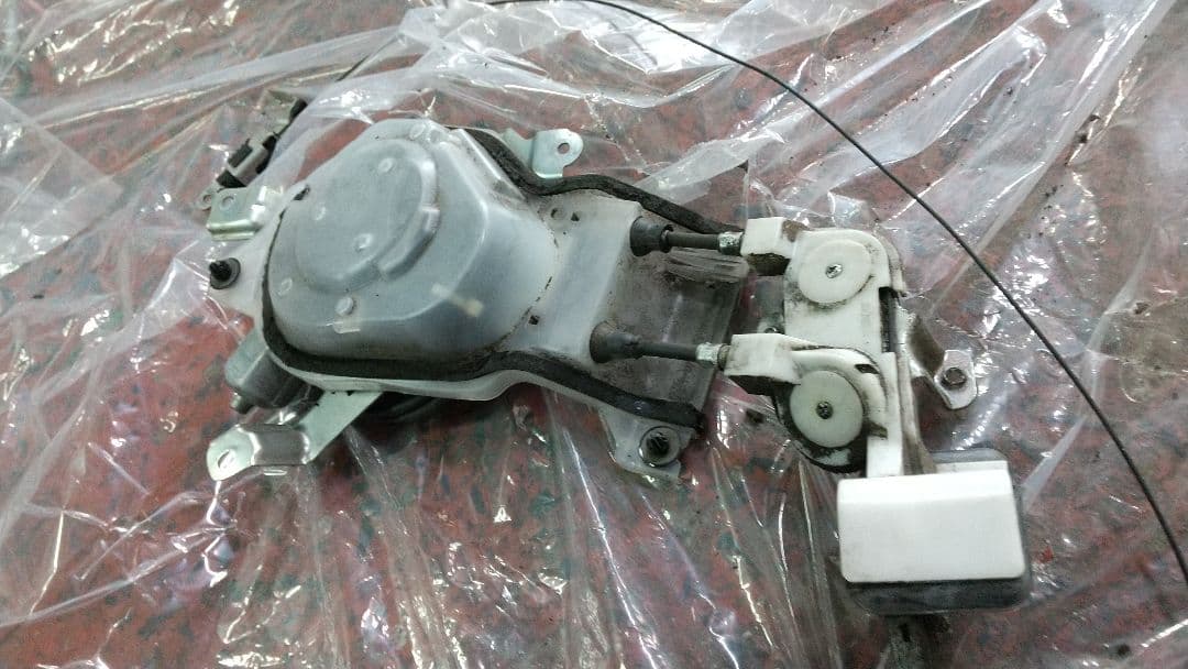 ダイハツ、アトレーの左側 純正電動 パワースライドモーターとコンピューターつき