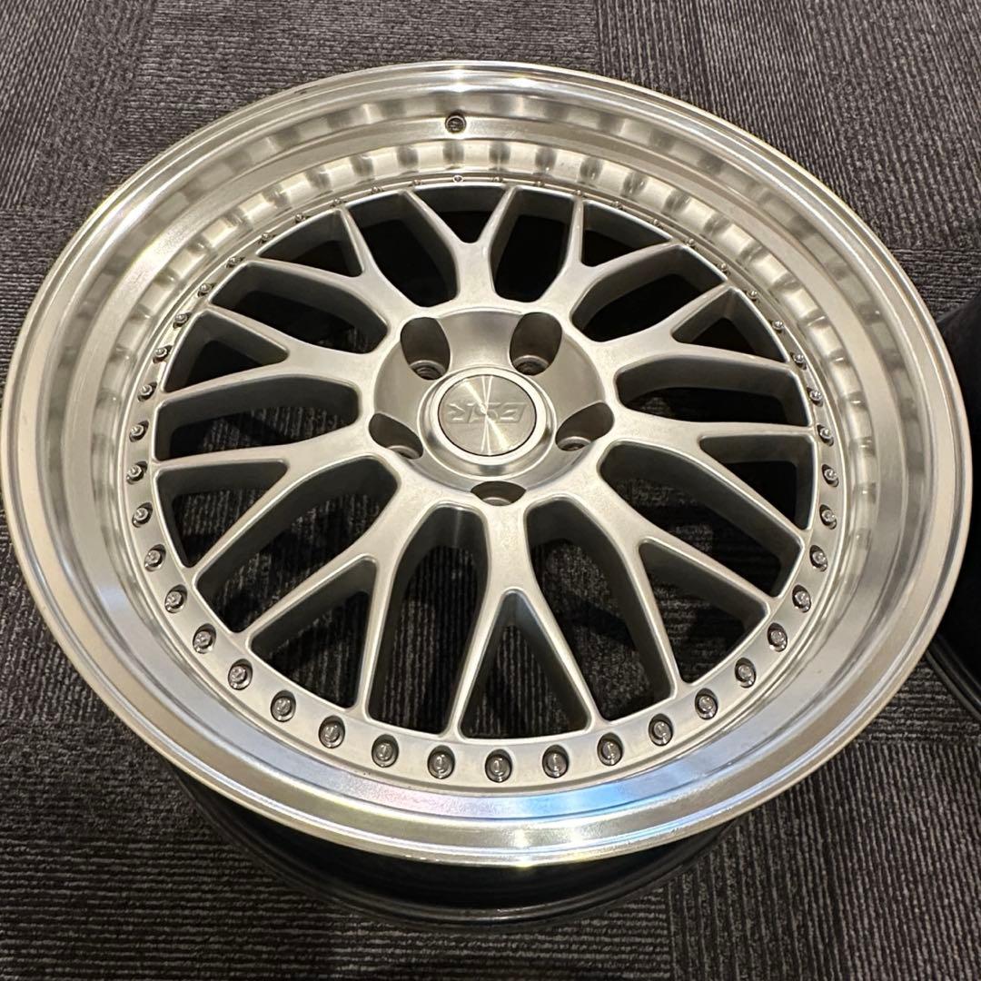 ESR SR01 20インチ 9J +35 PCD120  F レクサス