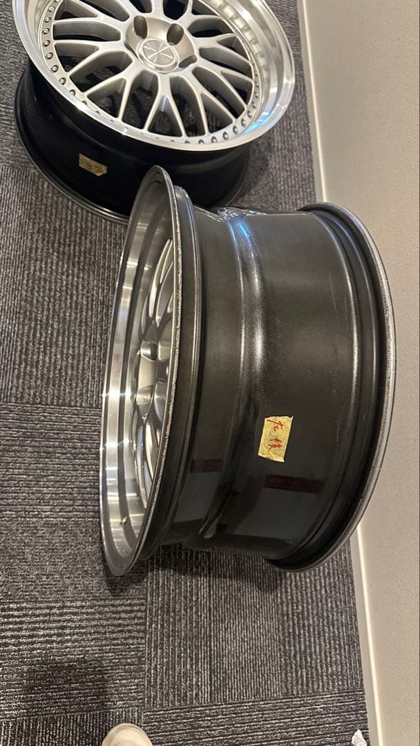 ESR SR01 20インチ 9J +35 PCD120  F レクサス