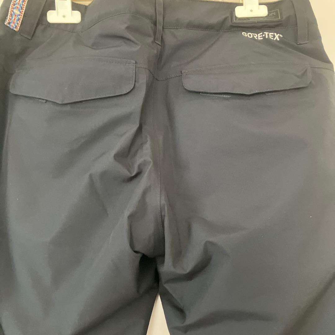 美品！バートン　ゴアテックス　スノーボードパンツ 女性用