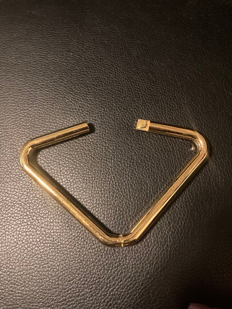 balenciaga トライアングル ブレス　ブレスレット　バングル　ゴールド