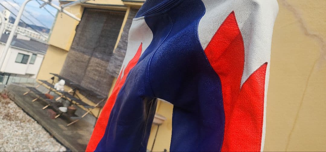 ダイネーゼレーシングレザーパンツ。サイズ52ファスナー付き。 きずほとんど無し