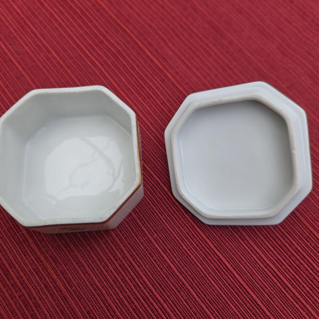 ヘレンド　ハンガリー製手描き白猫のつまみ付き八角 ボンボン入れ