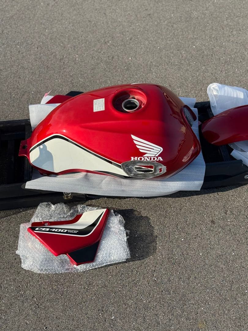 Z*t様 「売り切り」CB400SF NC42 外装セット