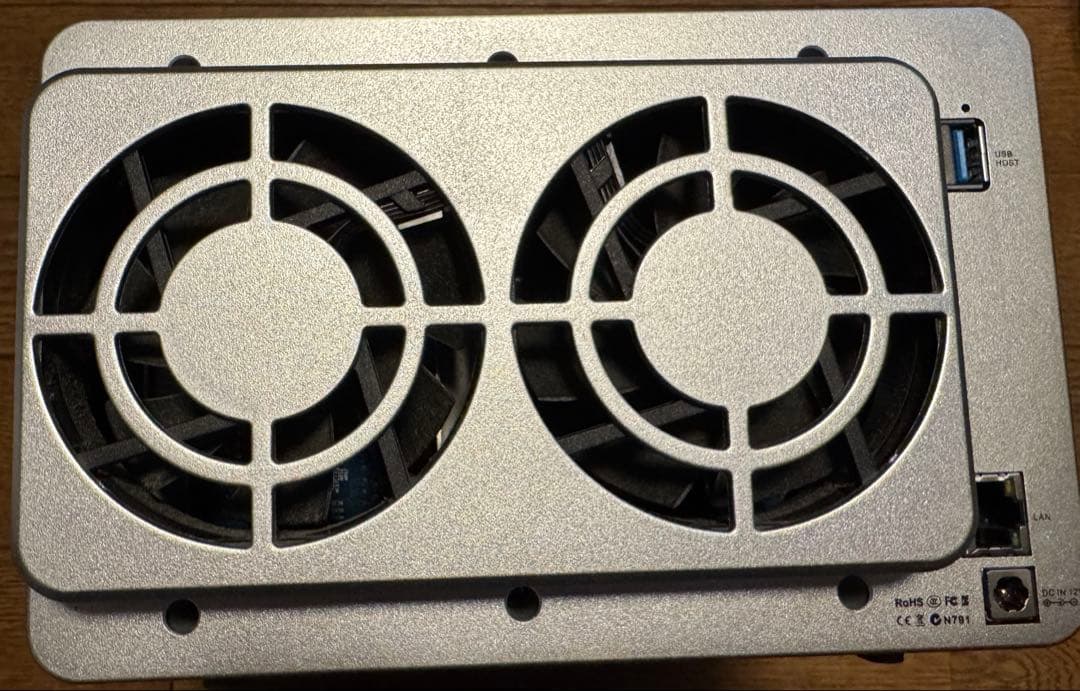 TerraMaster F4-210 4ベイNAS RAID対応 シルバー