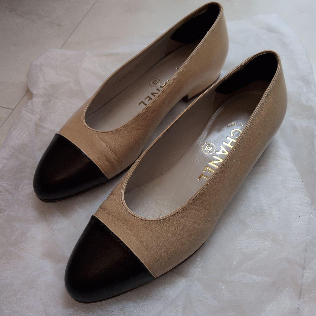 CHANEL フラットシューズ 35 ベージュと黒