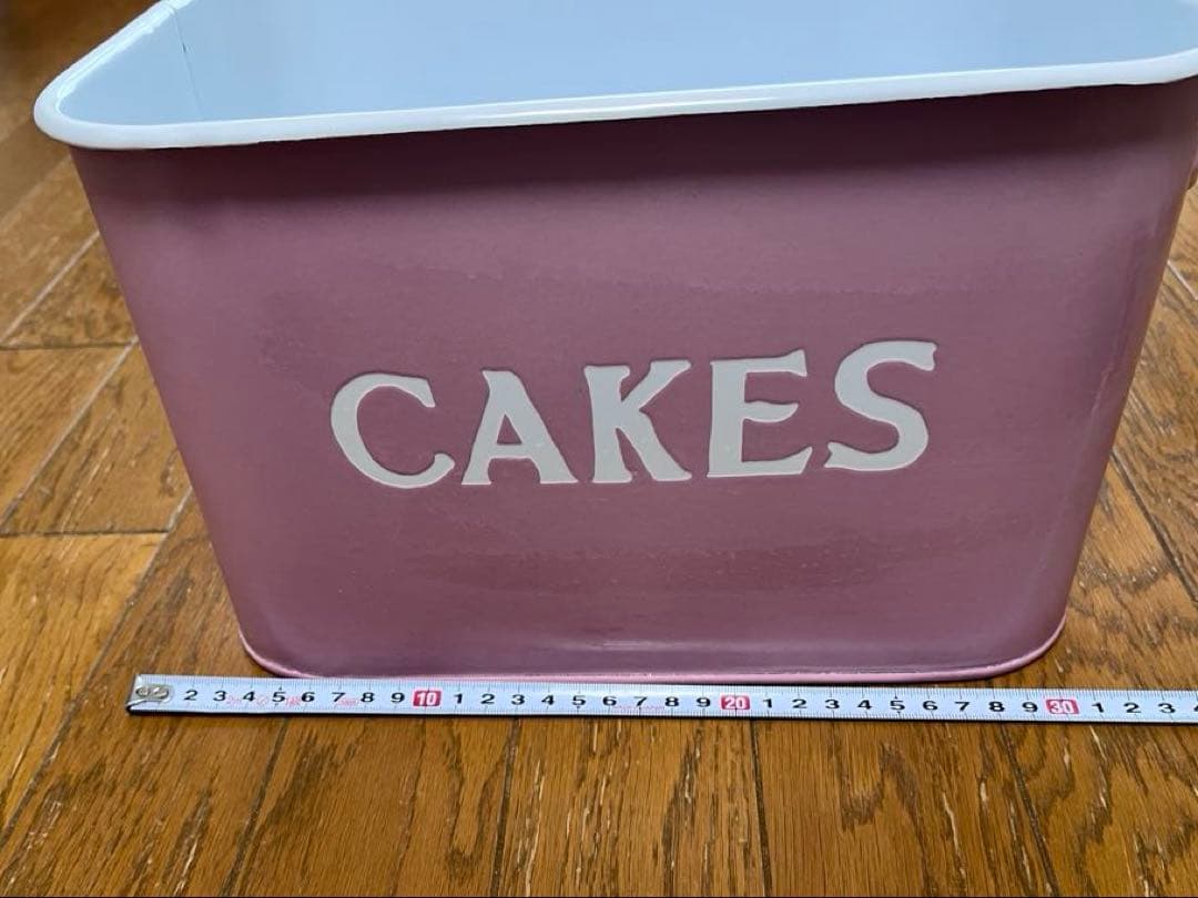 北欧さま専用　【未使用】角形ホーロ製ブレッドケース　ピンク　CAKES