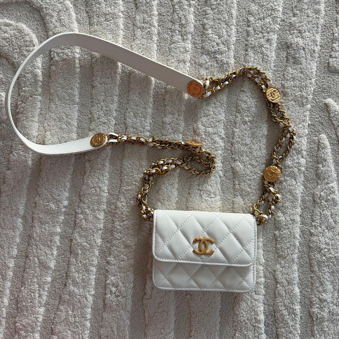 CHANEL ショルダーバッグ ホワイト　ノベルティ