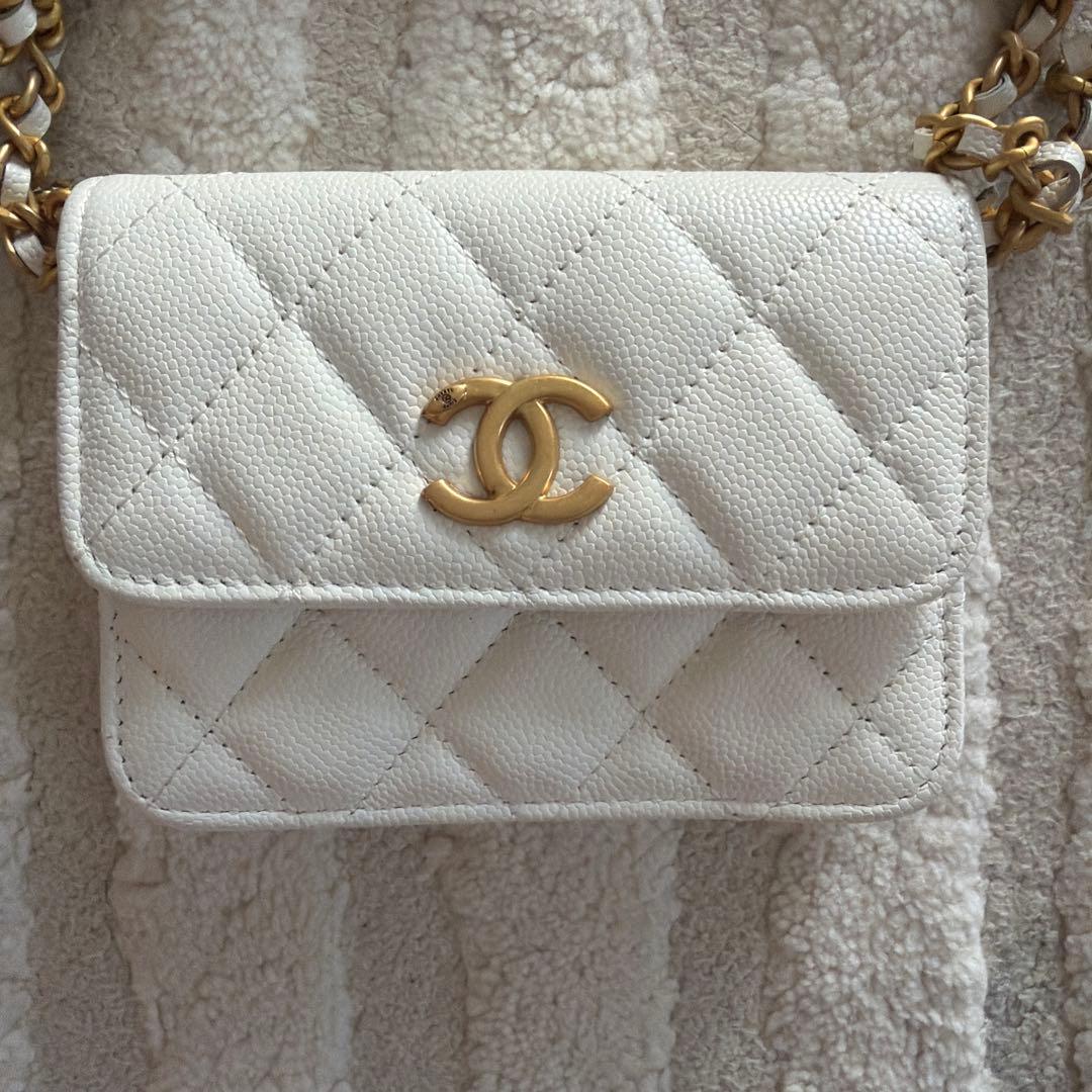 CHANEL ショルダーバッグ ホワイト　ノベルティ