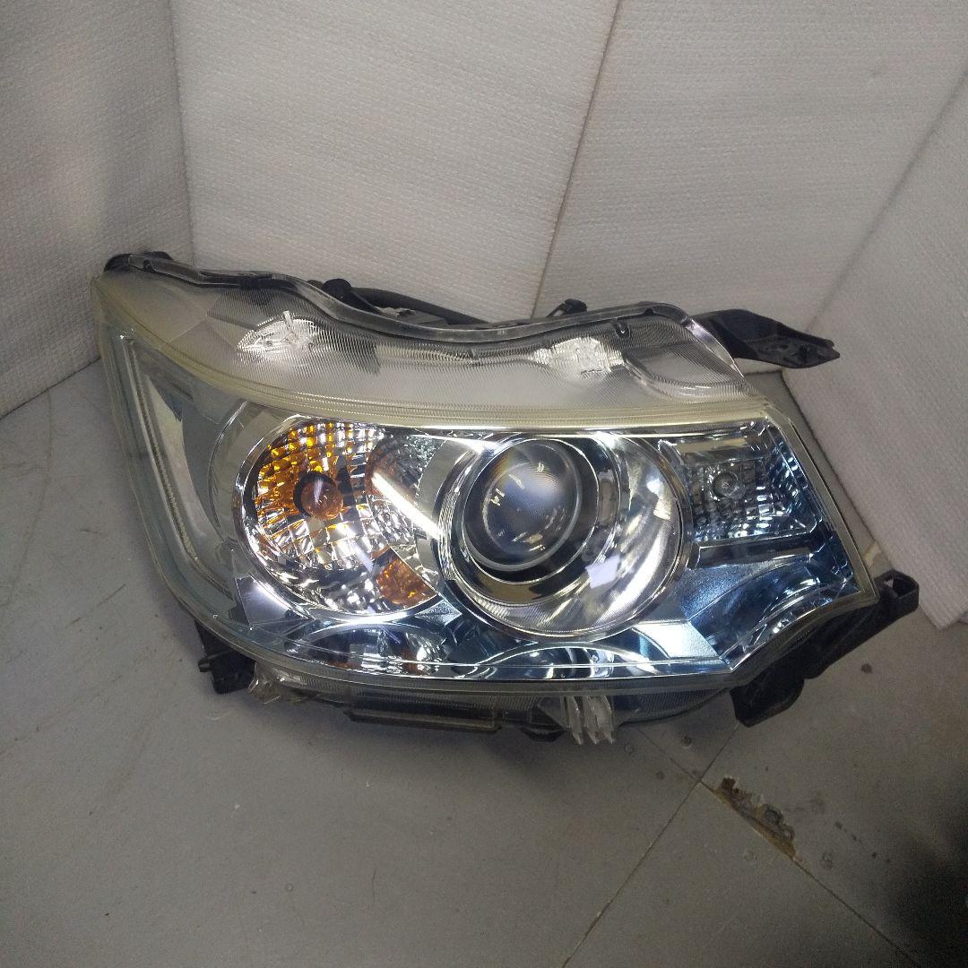 ワゴンR ヘッドライト MH44S HID 青色イルミネーション