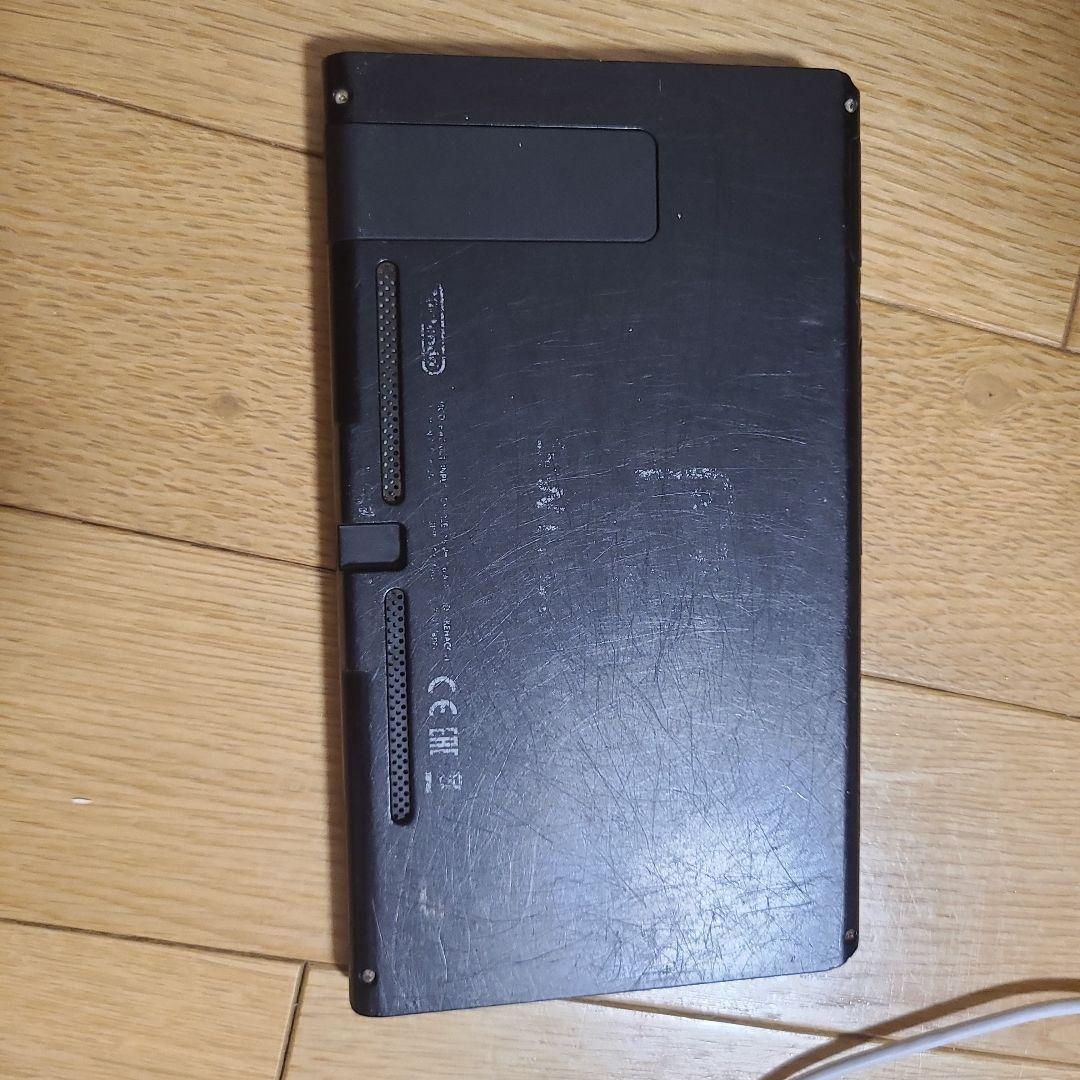 Nintendo Switch　本体と充電ケーブル付き