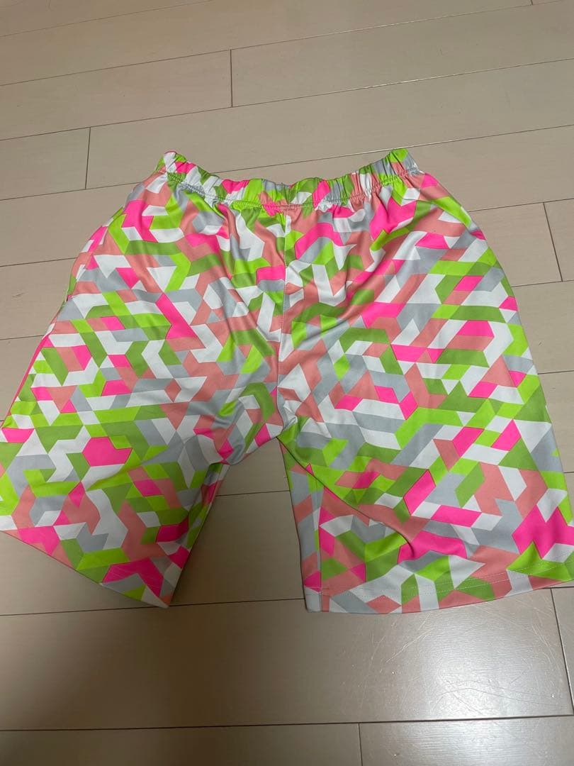 ヨネックス柄パンツ