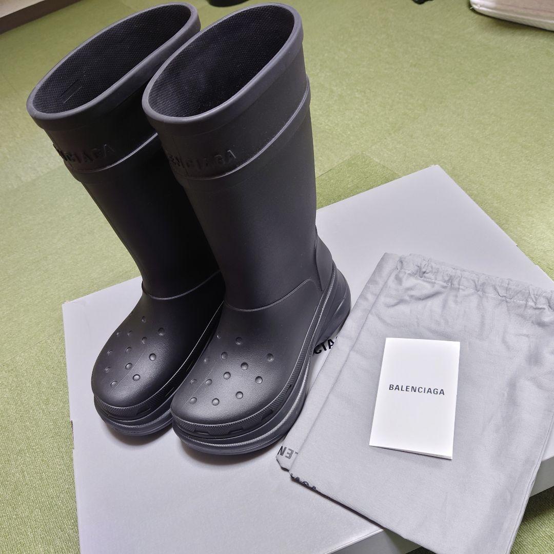 靴 balenciaga crocs boots black