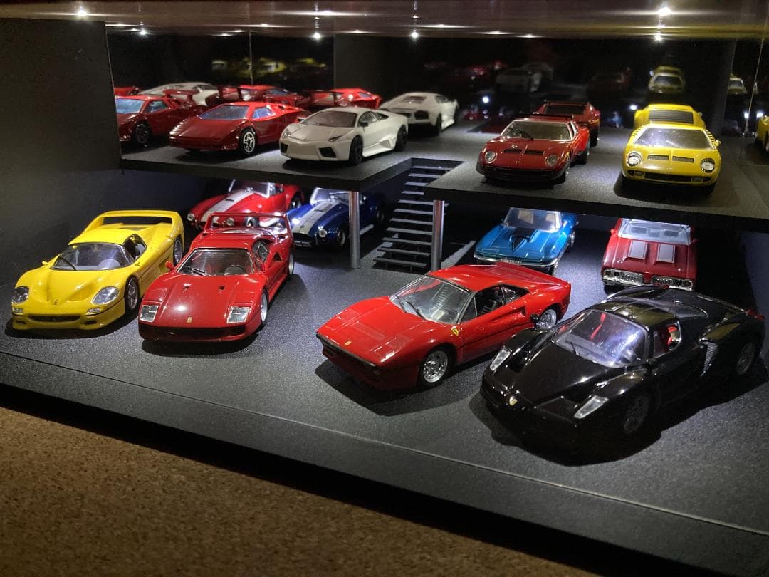 ミニカー専用ジオラマ：1/43 ショールームⅡ（吹き抜けタイプ）週末限定セール！