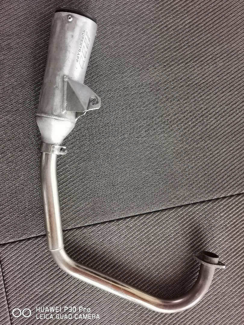 TW200　スーパートラップマフラー