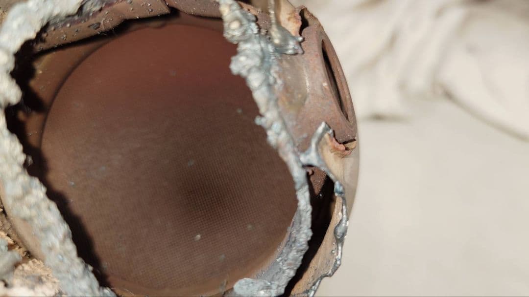 スバル エクシーガ YA5 EJ20 触媒 中古 ジャンク