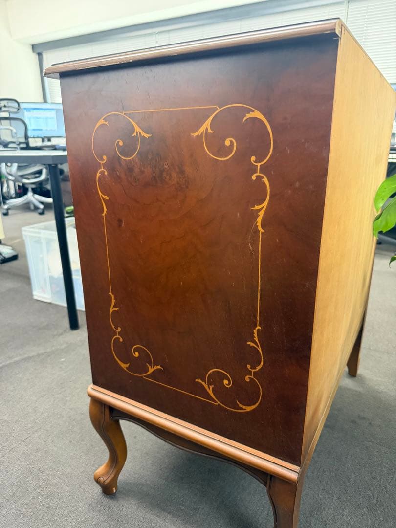 イタリア製 木製4段チェスト 猫脚