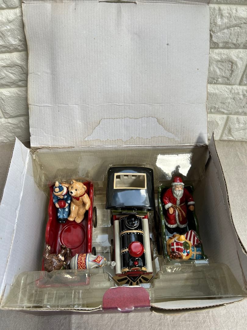 ビレロイ&ボッホ　クリスマス　サンタクロース　オーナメント　置物